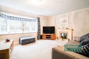 Photo 25- click for photo gallery